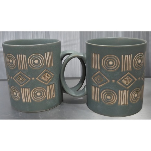 Pottery Barn Set Of 3 Vintage Aztec Graffito Bongo Green Mugs - Picture 3 of 8